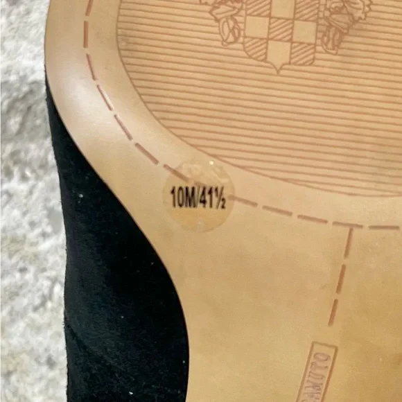 Vince Camuto Black Suede Block Heel Pumps – Size 10M / EU 41.5 - Picture 8 of 13